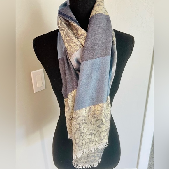 Ann Taylor Metallic Navy Floral Scarf Wrap Shawl ONE SIZE NWOT - Picture 3 of 14